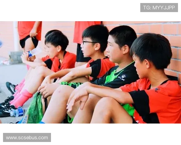 黄陂区足球代表队奋勇拼搏展示风采 力争赛事新突破打造团队新辉煌 黄陂区足球代表队奋勇拼搏展示风采 力争赛事新突破打造团队新辉煌