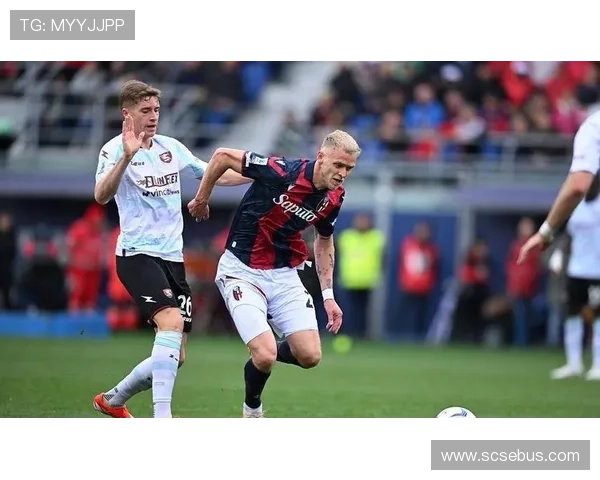 意甲联赛决赛第二场焦点战激烈上演 球迷热议关键瞬间和战术布局