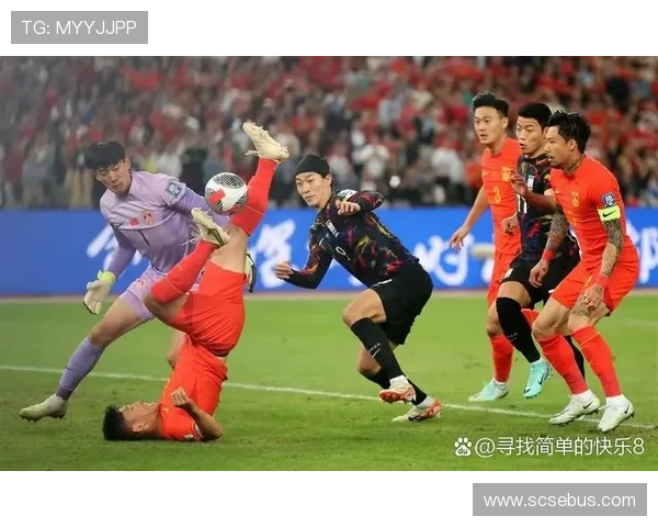 国足逆转劲敌引爆球迷热情关键战全场高燃鏖战九十分钟奏凯歌再现 国足逆转劲敌引爆球迷热情关键战全场高燃鏖战九十分钟奏凯歌再现